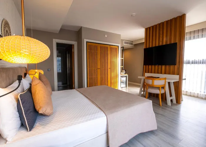 Side Royal Style Hotel
